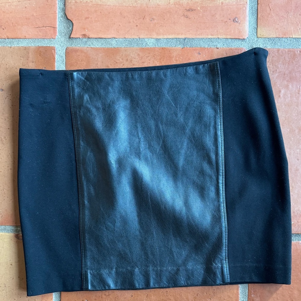 ARMANI EXCHANGE faux leather black mini skirt women's size 6